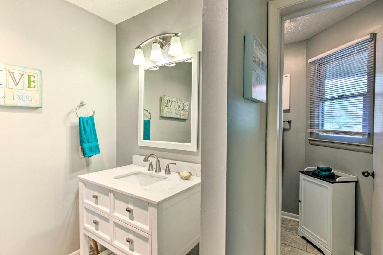 Modern Studio With Balcony About 1 Mi To Lake Lure! Bagian luar foto
